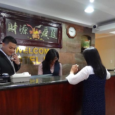 Hotel Lottus กีโต ภายนอก รูปภาพ