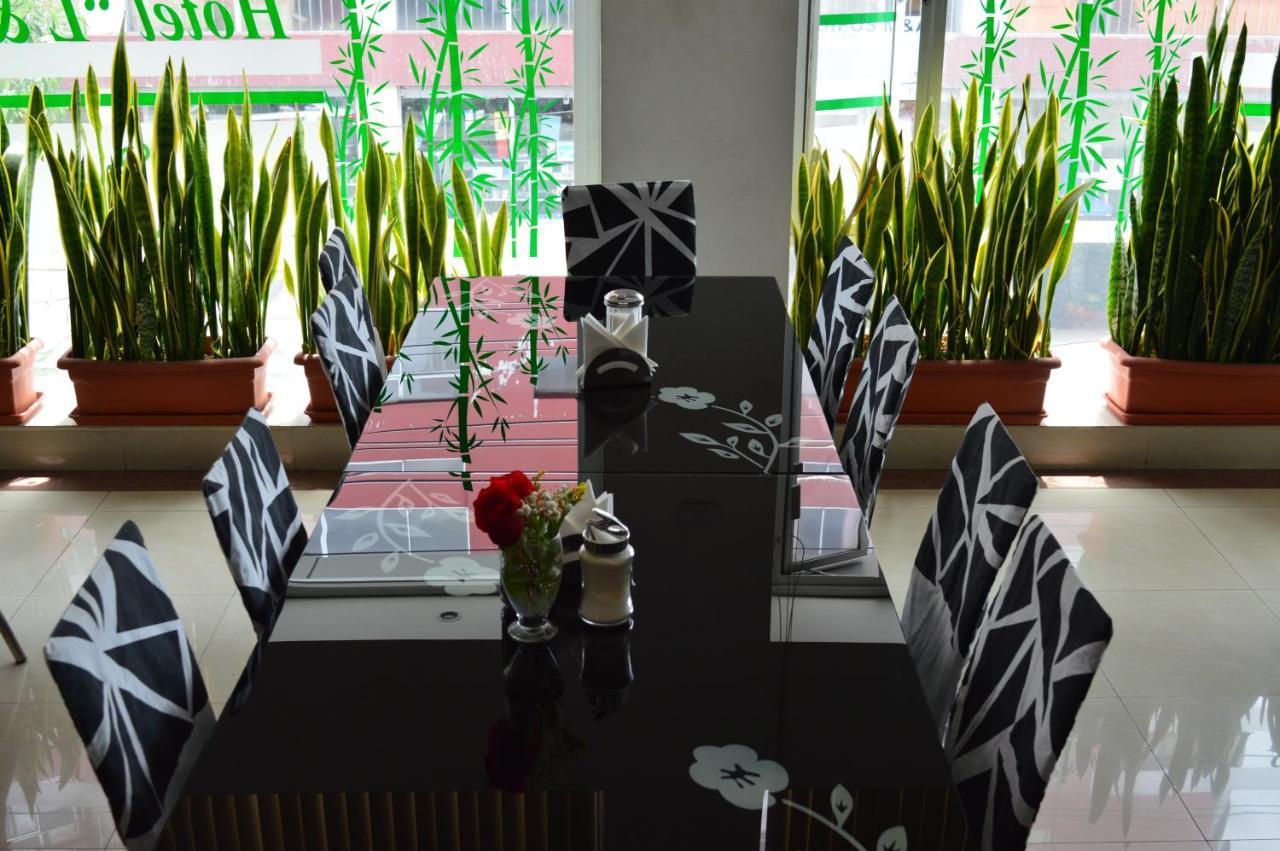 Hotel Lottus กีโต ภายนอก รูปภาพ