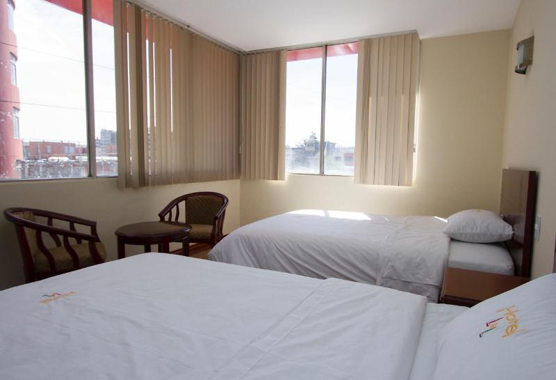 Hotel Lottus กีโต ภายนอก รูปภาพ